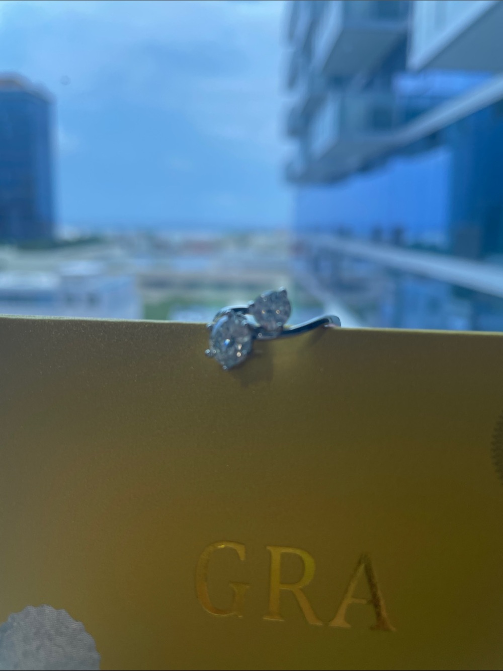 1.5 carat moissanite ring in .925 silver sz 6 DIAMOND TEST PASS